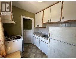 135 SHERWOOD Drive - 30