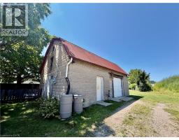 135 SHERWOOD Drive - 4