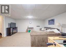 102 WILLIAM Street N - 24