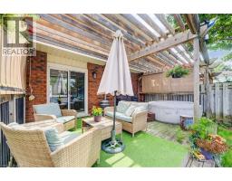 102 WILLIAM Street N - 34