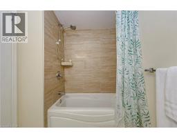 2549 ADDINGHAM Crescent - 21