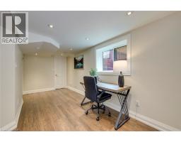 2549 ADDINGHAM Crescent - 24