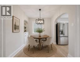 651 DUNDAS Street S - 5