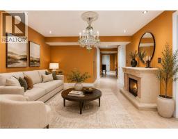 218 MACAULAY Street E - 30