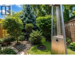 218 MACAULAY Street E - 36