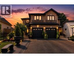 218 MACAULAY Street E - 42
