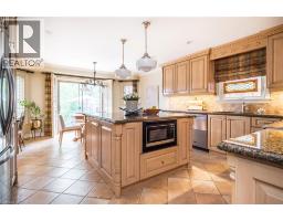 1729 RIVERBEND Court - 10
