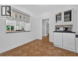 4 FORSYTH Avenue N - 26