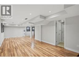 34 KEEWAYDIN Street - 43