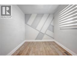 5372 SPRUCE Avenue - 11