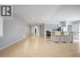 5372 SPRUCE Avenue - 17