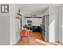 22 DRIFTWOOD Drive - 9