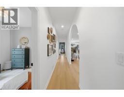 395 FOXTAIL Avenue - 17