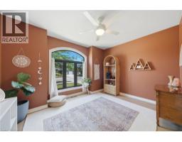 395 FOXTAIL Avenue - 18