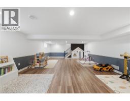 395 FOXTAIL Avenue - 26