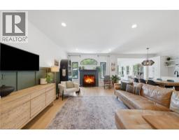 395 FOXTAIL Avenue - 7