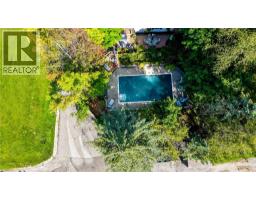 24 FOREST Road - 45