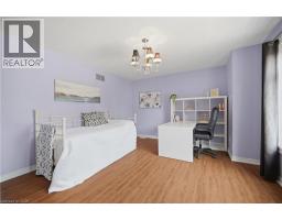 40 SUNNYCROFT Court - 28