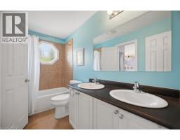 40 SUNNYCROFT Court - 29