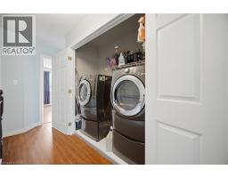 40 SUNNYCROFT Court - 32