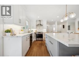303 MARTINDALE Crescent - 12