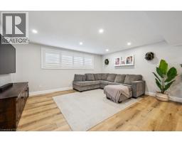303 MARTINDALE Crescent - 24