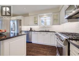 451 BURNETT Avenue - 14
