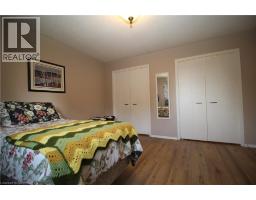 14 BERKLEY Crescent - 12