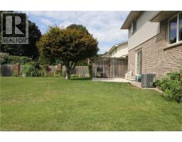 14 BERKLEY Crescent - 24