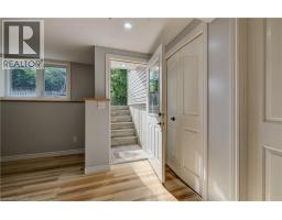 910 WALTON Avenue N - 32