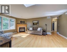 910 WALTON Avenue N - 8