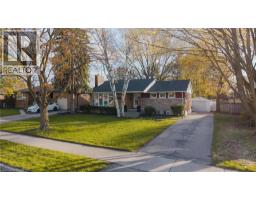 120 ELGIN Crescent - 2