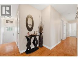 120 ELGIN Crescent - 3
