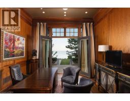 2054 LAKESHORE Road E - 13