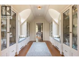 2054 LAKESHORE Road E - 22