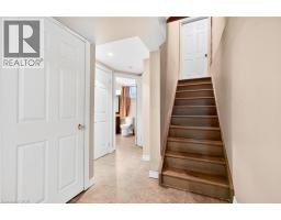 18 KONSTANTINE Court - 36