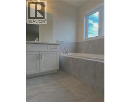 57 LLOYD DAVIES Way - 17