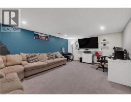 18 RIVERDALE Drive - 17