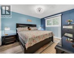 18 RIVERDALE Drive - 21