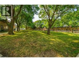 18 RIVERDALE Drive - 25