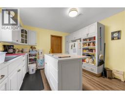 9 VALLEY Road - 24