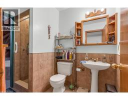 9 VALLEY Road - 25