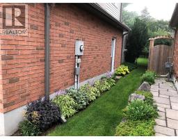 44 CRANE Crescent - 40