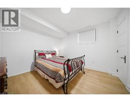 2556 GLENGARRY Road - 40