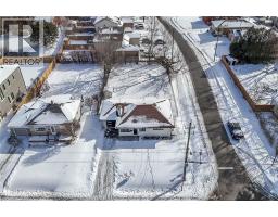 124 CORMAN Avenue - 5