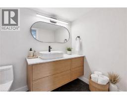 358 WATERLOO Avenue UnitNo. 902 - 19