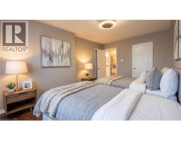 63 WICKSTEAD Court - 35