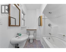 8 TASKER Street - 17