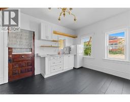 8 TASKER Street - 5