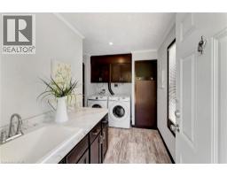 4881 MAPLEVIEW Crescent - 15